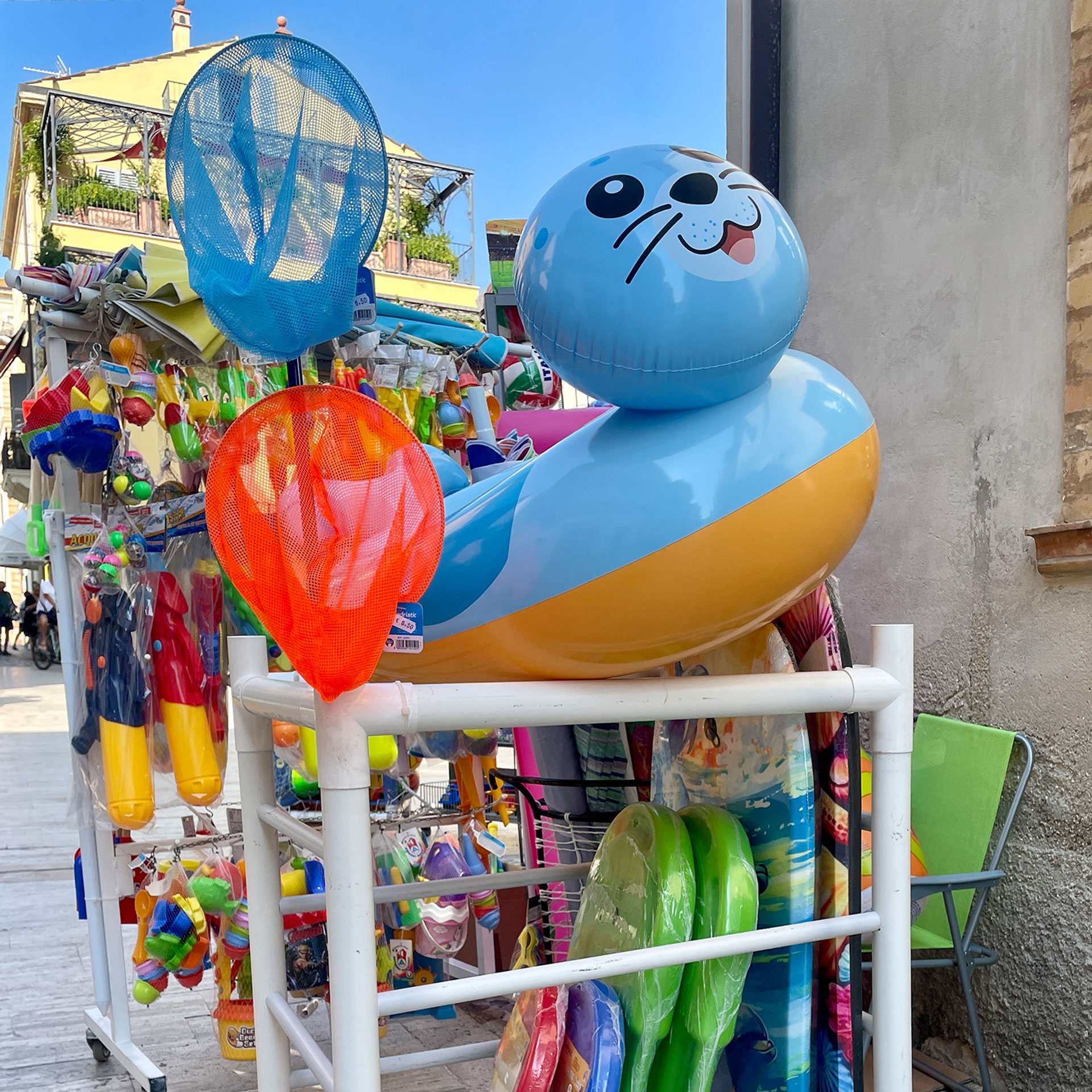 Shoping Cupra Marittima